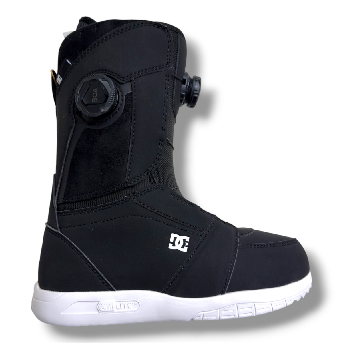 DC LOTUS BLACK WHITE 2027