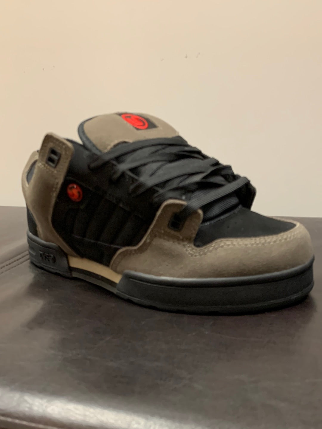 Dvs hot sale militia shoes