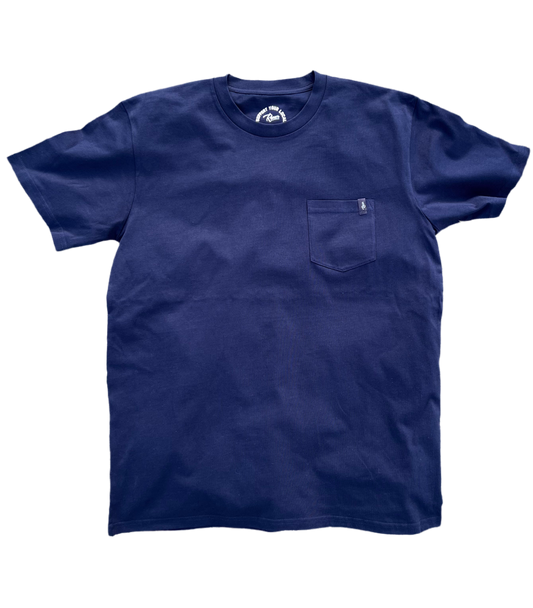 RUMOR LABEL POCKET TEE NAVY