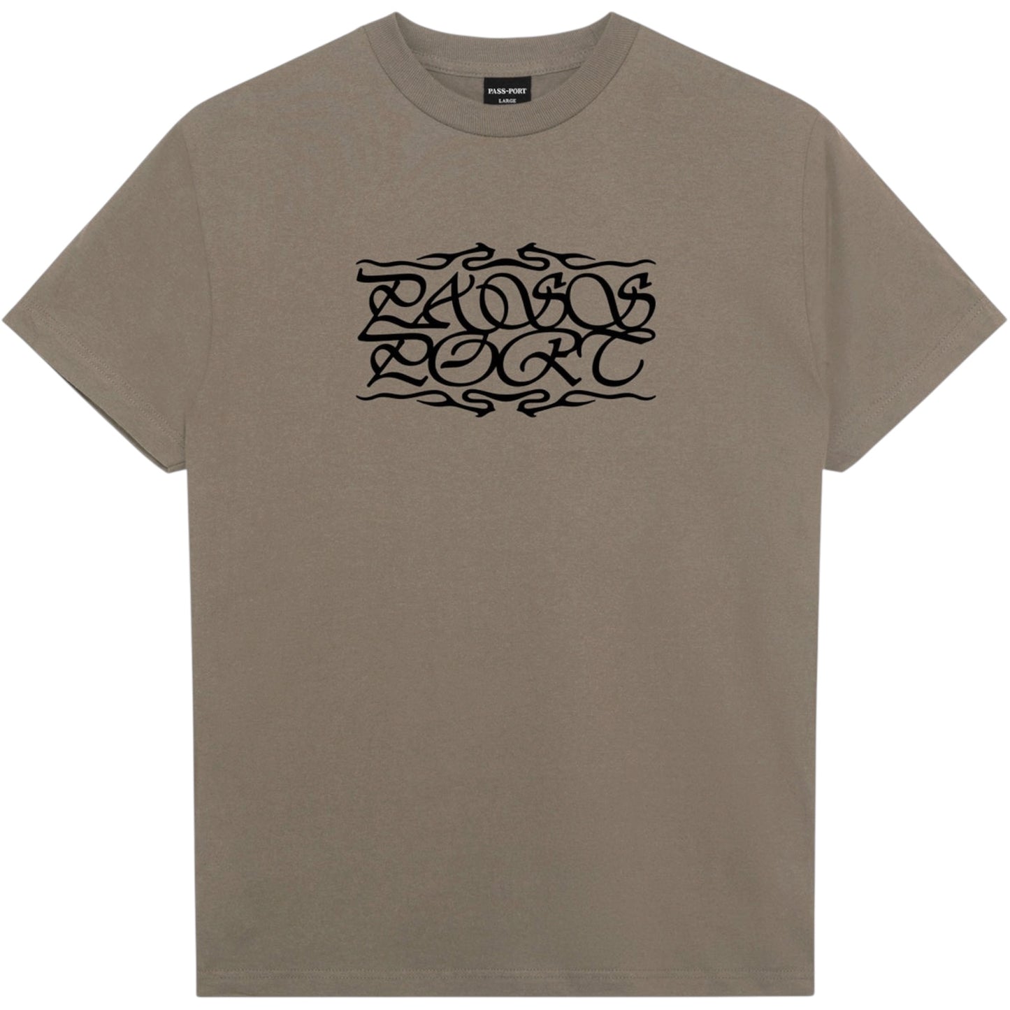 PASSPORT CALLIGRAPHY TEE KAHKIBTEE