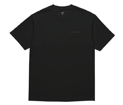 LAST RESORT ATLAS MONOGRAM SS TEE BLACK GREY