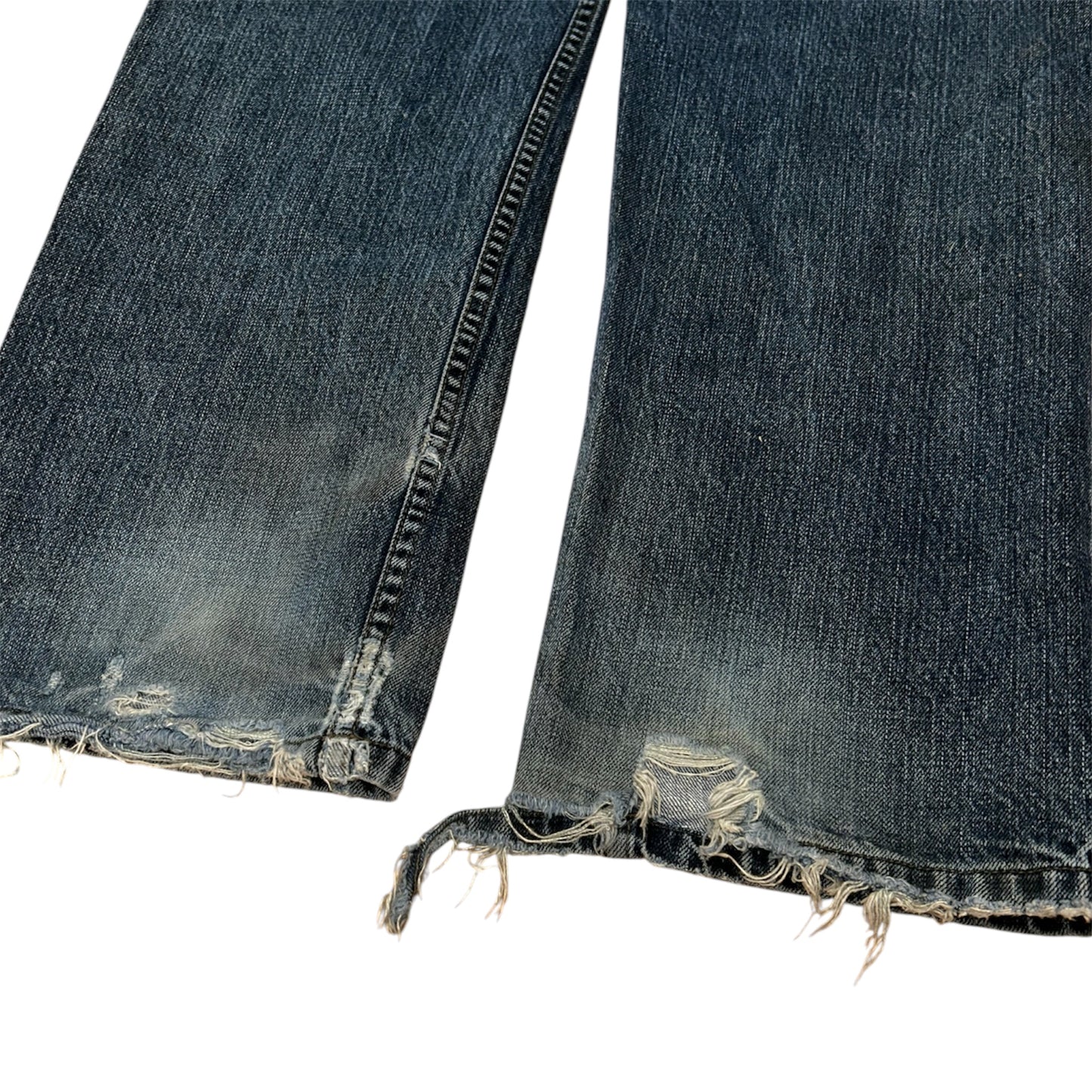 INDEPENDENT TRUCK COMPANY DISTRESSED FADED BLUE JEANS
