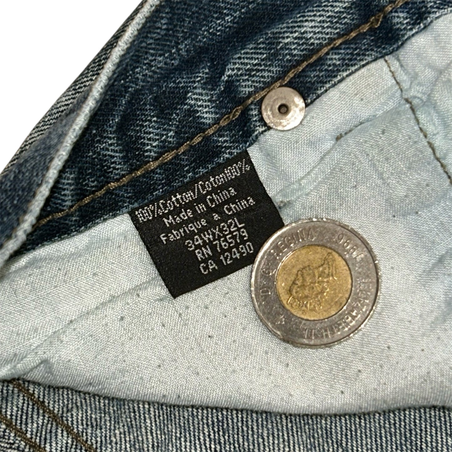INDEPENDENT TRUCK COMPANY DISTRESSED FADED BLUE JEANS