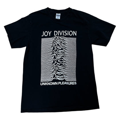 JOY DIVISION “UNKNOWN PLEASURES” BAND TEE BLACK