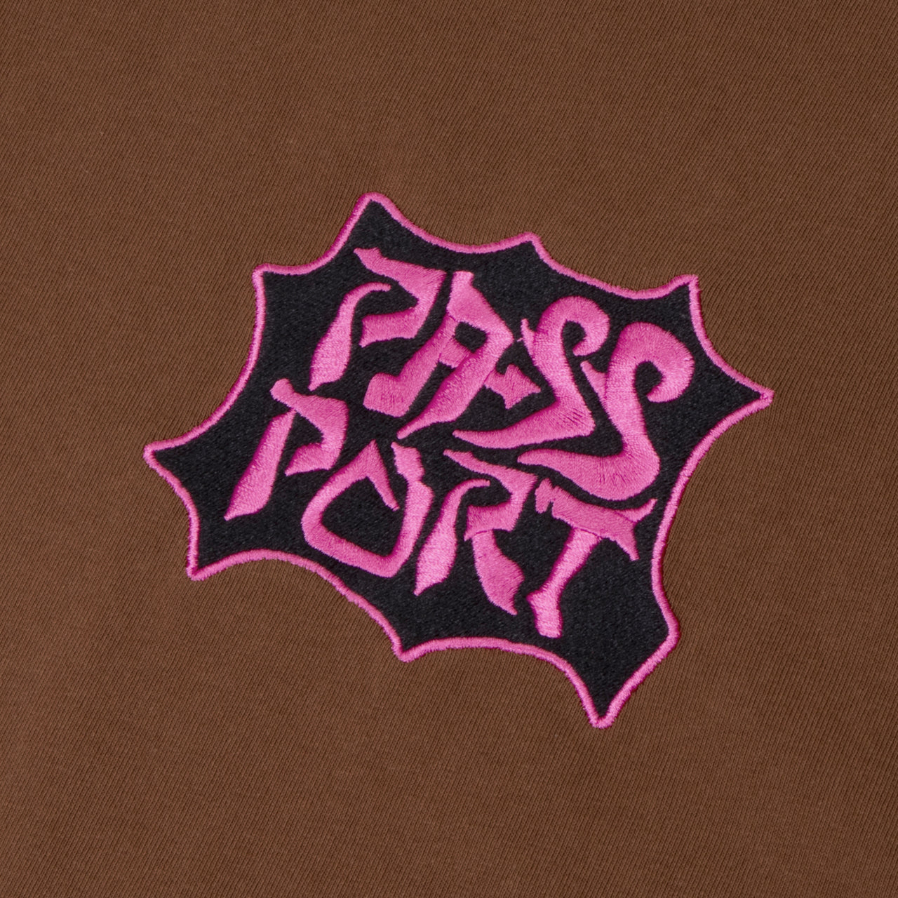 PASSPORT GLYPH TEE CHOCOLATE