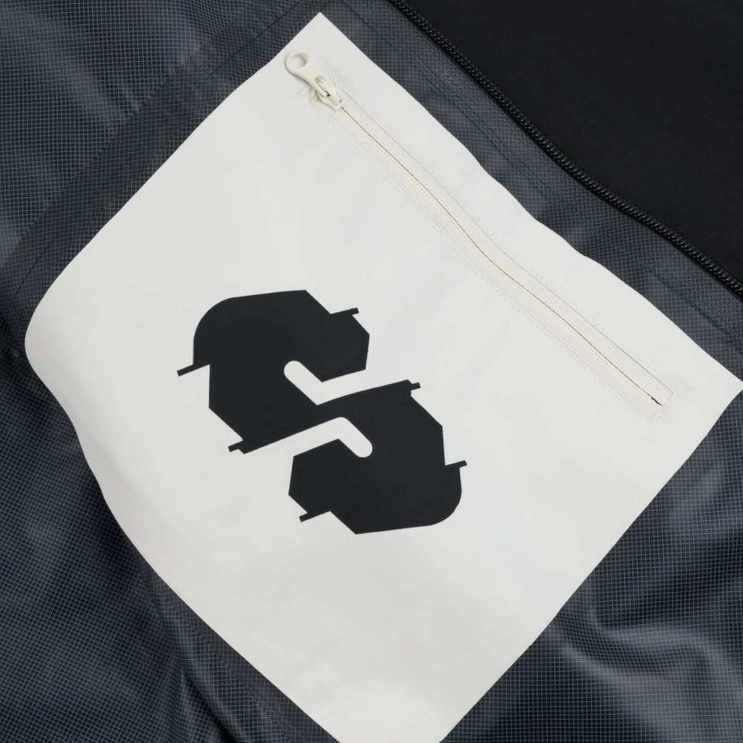 SOUVENIR 2.5 PLY RECESSION JACKET MARSHMALLOW BLACK