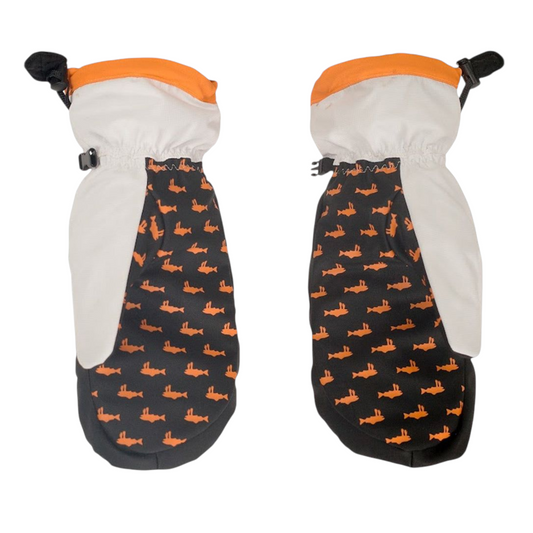 SALMON ARMS TEAM MITT ARMED & HAMMERED