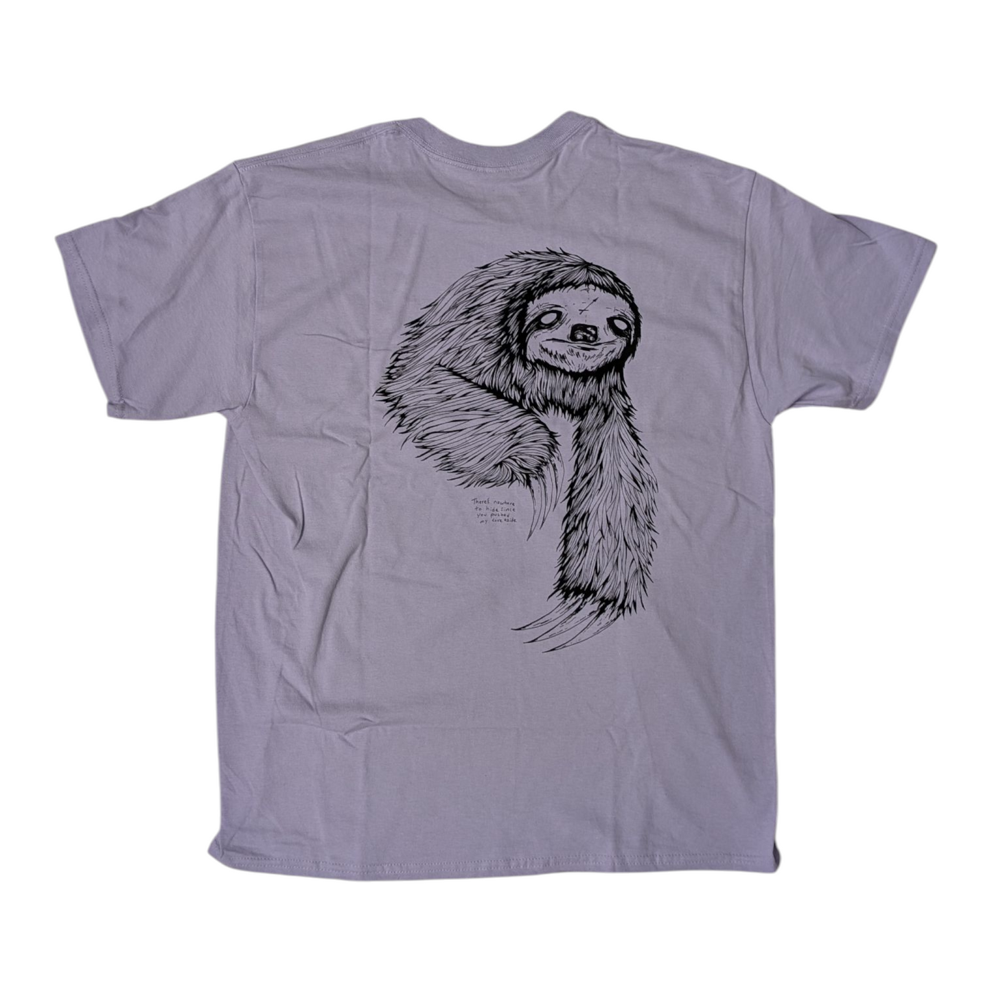 WELCOME SLOTH TEE LAVENDER