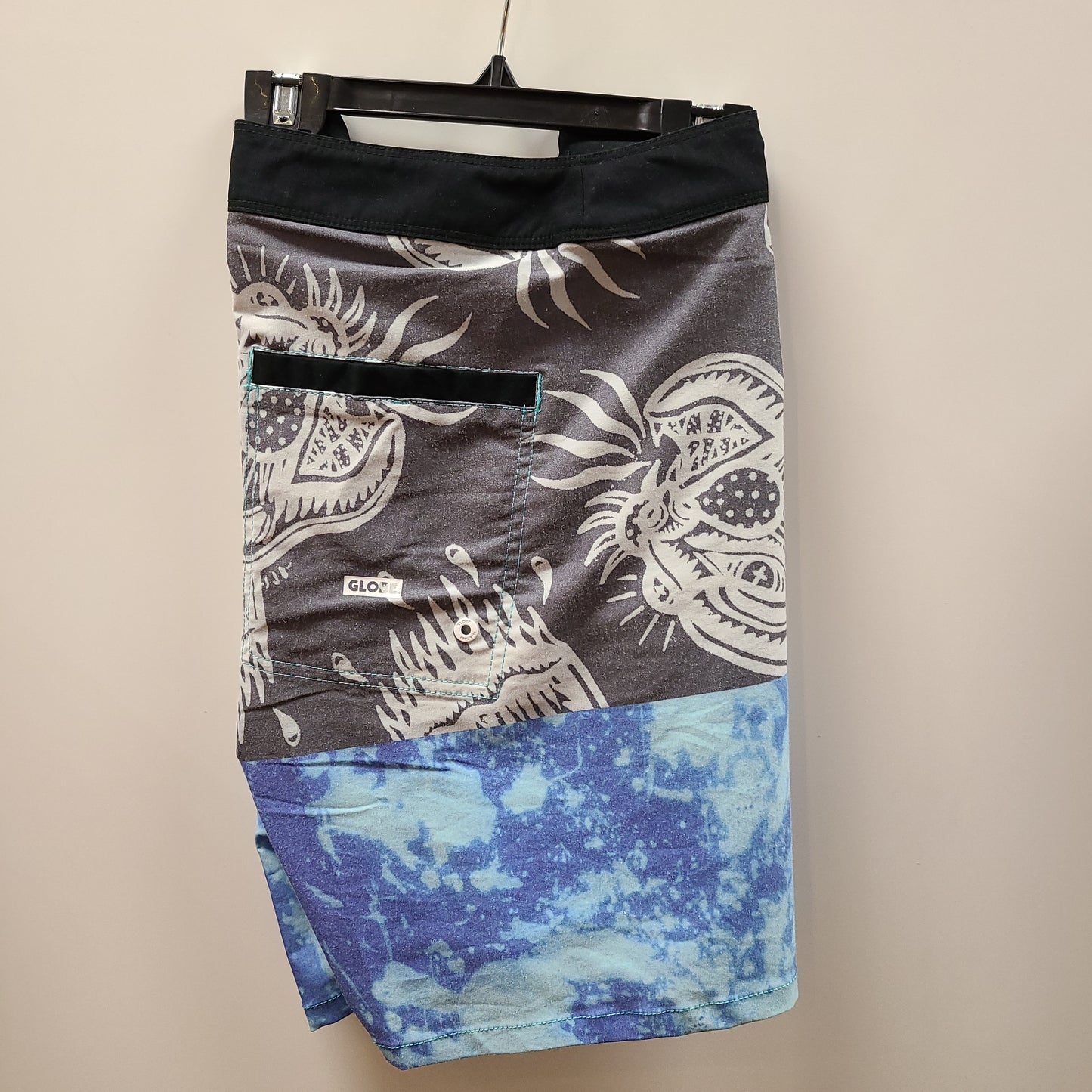GLOBE SPRAY BOARDSHORT