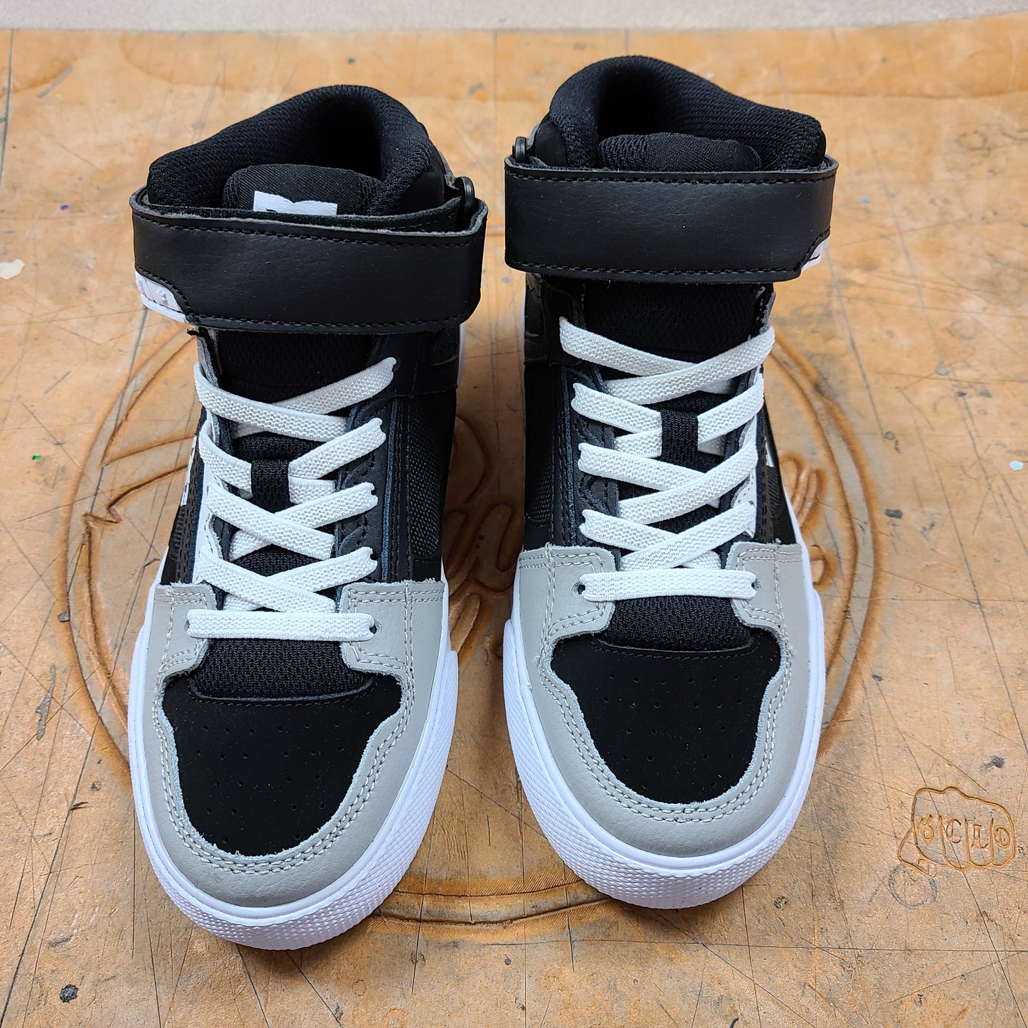 DCS PURE HI-TOP EV BLACK/GREY/GREY