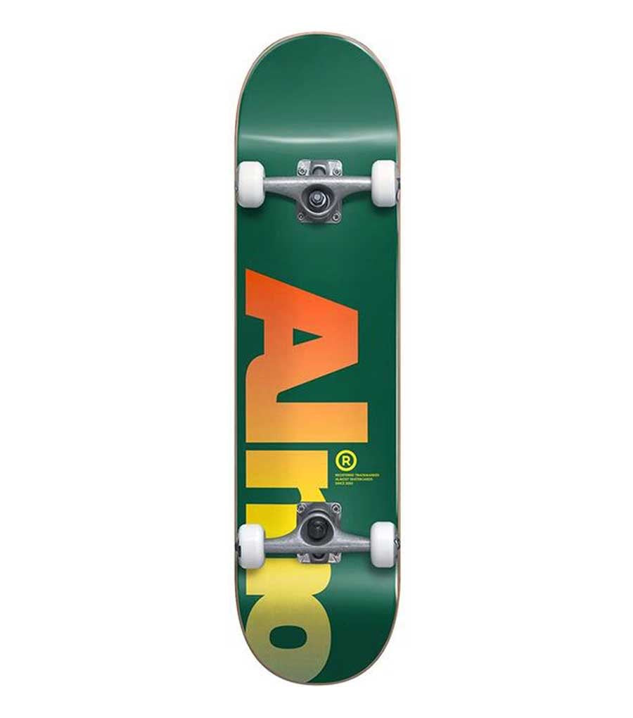 PRESQUE TOMBER DU SKATEBOARD COMPLET 8,25"